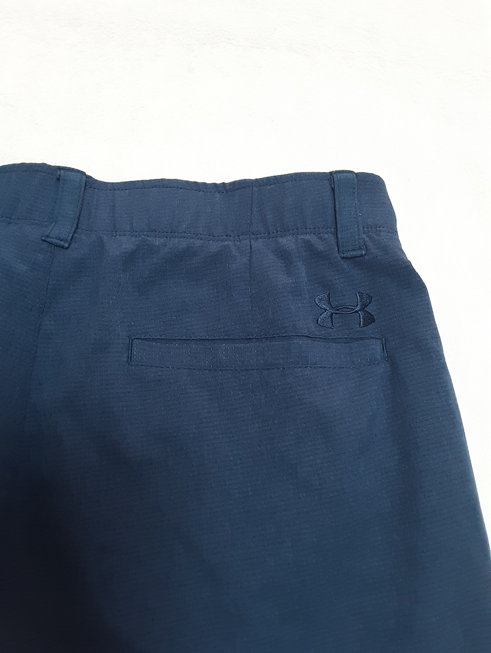 Under Armour Golf Shorts Mens 32W - Picture 7 of 11